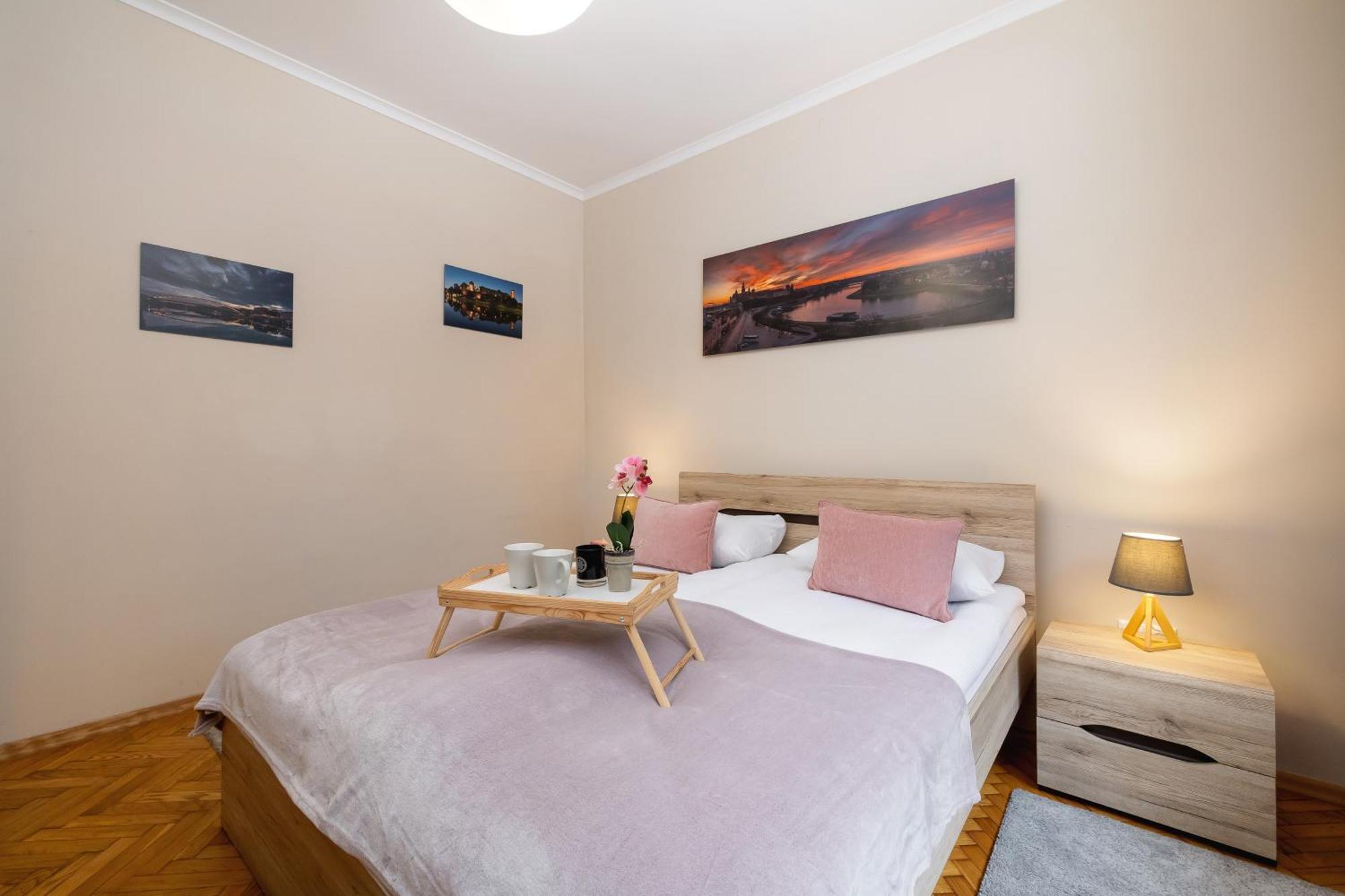 Apartment Family Near Galeria Kazimierz Cracow By Renters Krakau